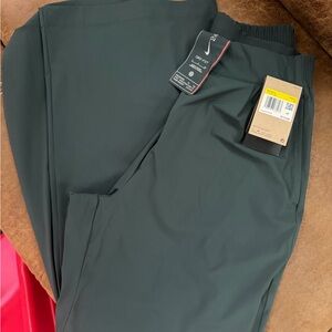NWT — Women's Dri-FIT High-Waisted Loose Wide-Leg Pants — Color Black Spruce